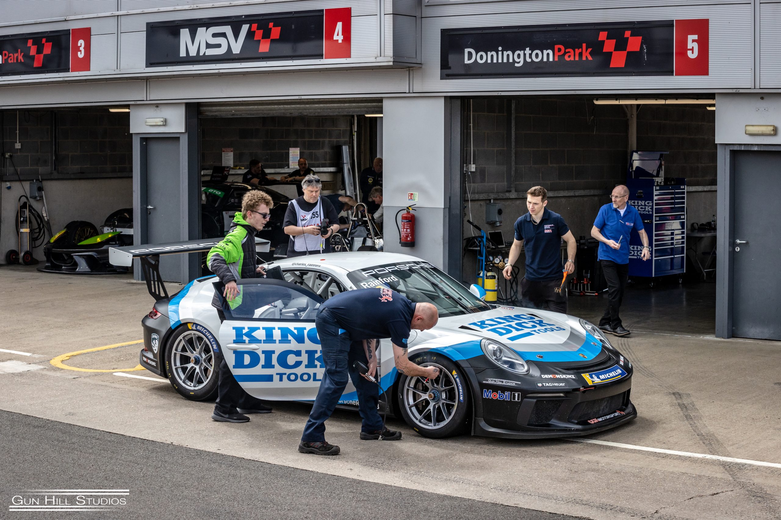 Donington – Pre-season test for Charles Rainford and CCK Motorsport